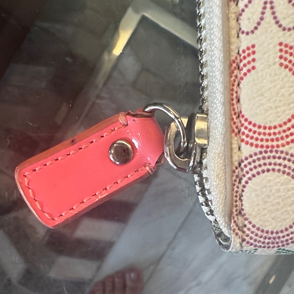 Coach Multicolor Signature Pattern Wallet - Picture 4 of 9